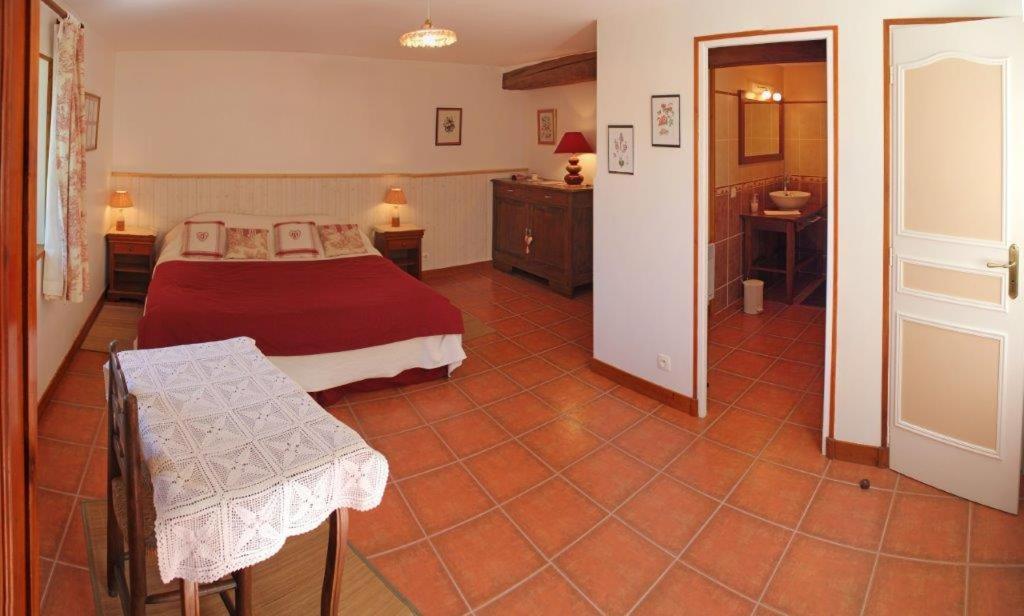 Chambres D'Hotes Domaine Le Fragnaud Saint-Porchaire Exterior foto