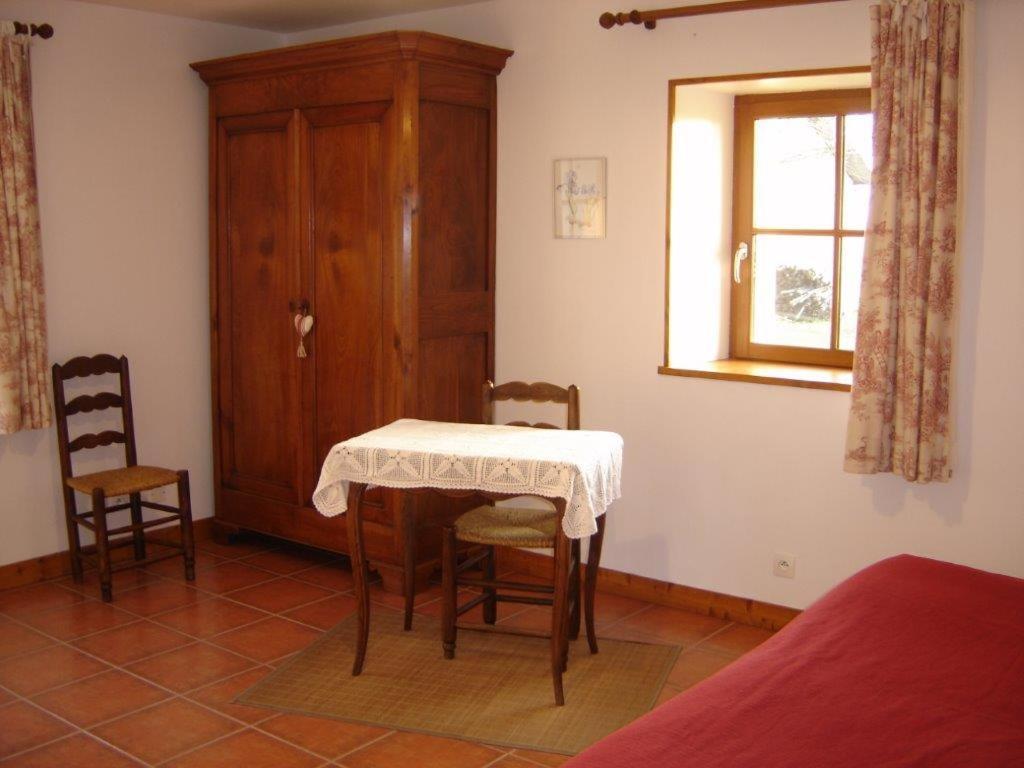 Chambres D'Hotes Domaine Le Fragnaud Saint-Porchaire Exterior foto
